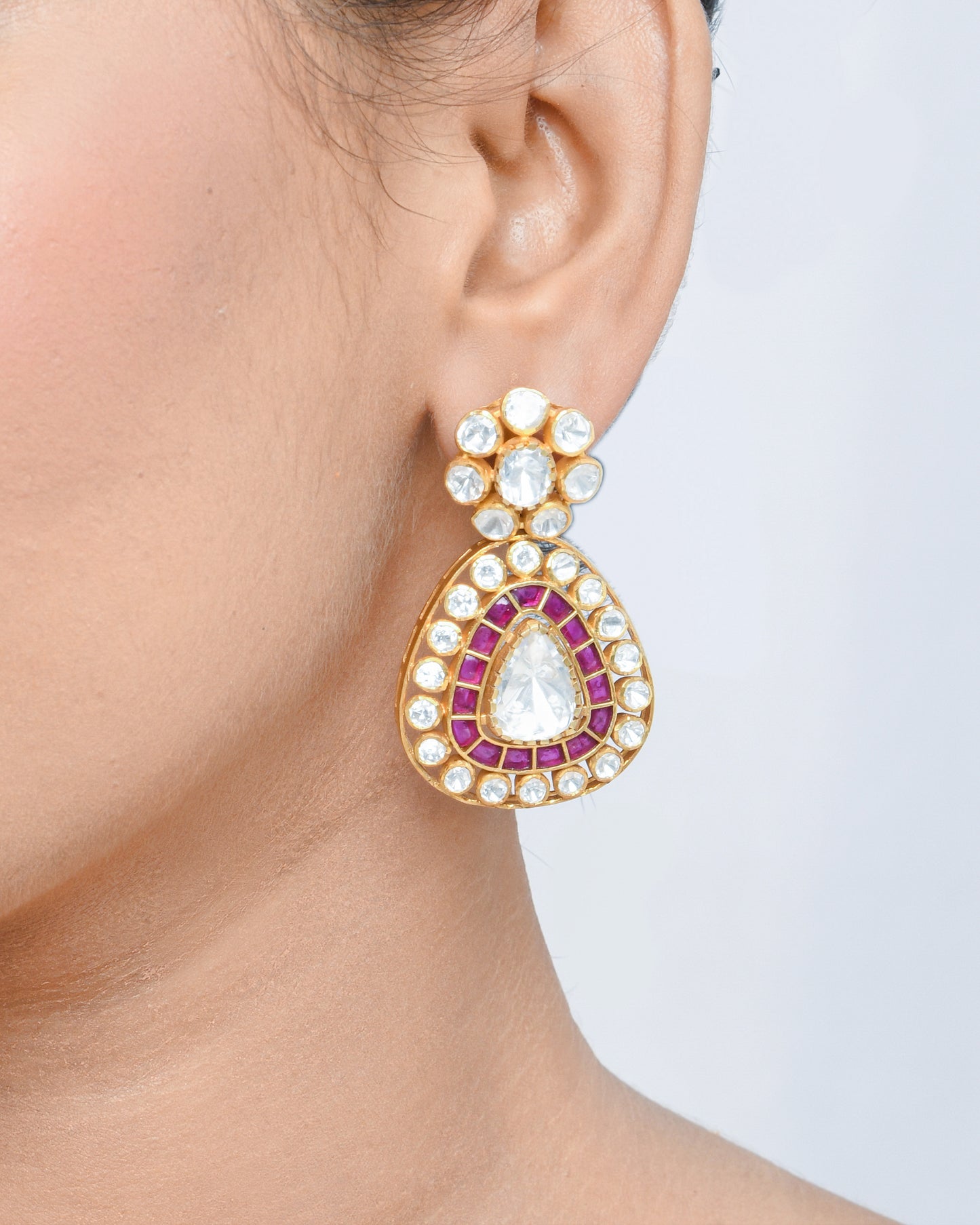 Teardrop earrings with polki stones - Yuvaminie