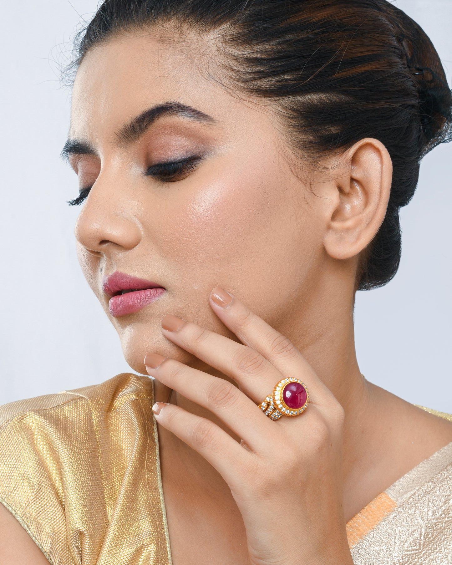 Ruby engraved band ring - Yuvaminie
