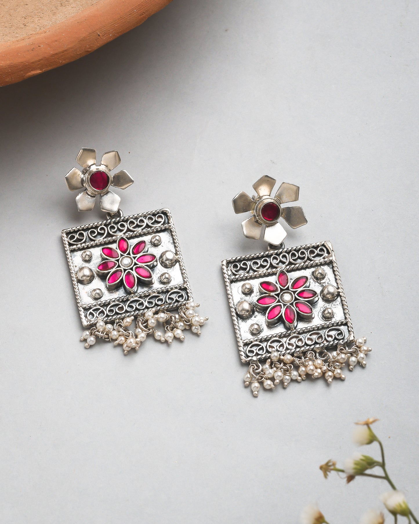 Nazaakat silver earrings - Yuvaminie