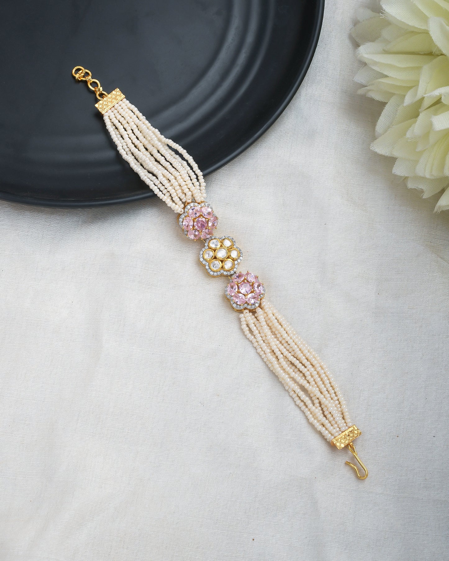 Silver pink stones floral bracelet - Yuvaminie