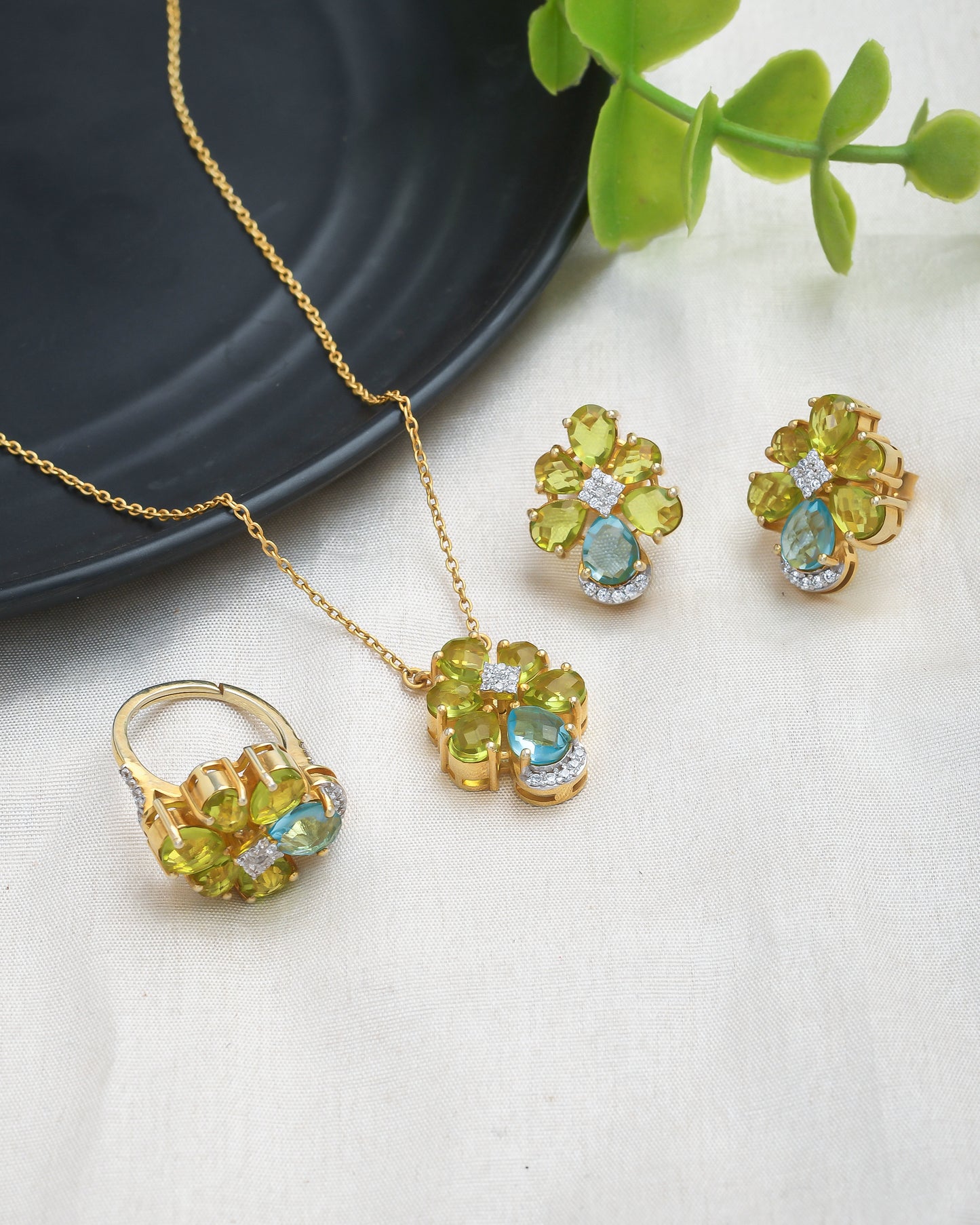 Peridot stone and light blue turquoise stone pendant set - Yuvaminie
