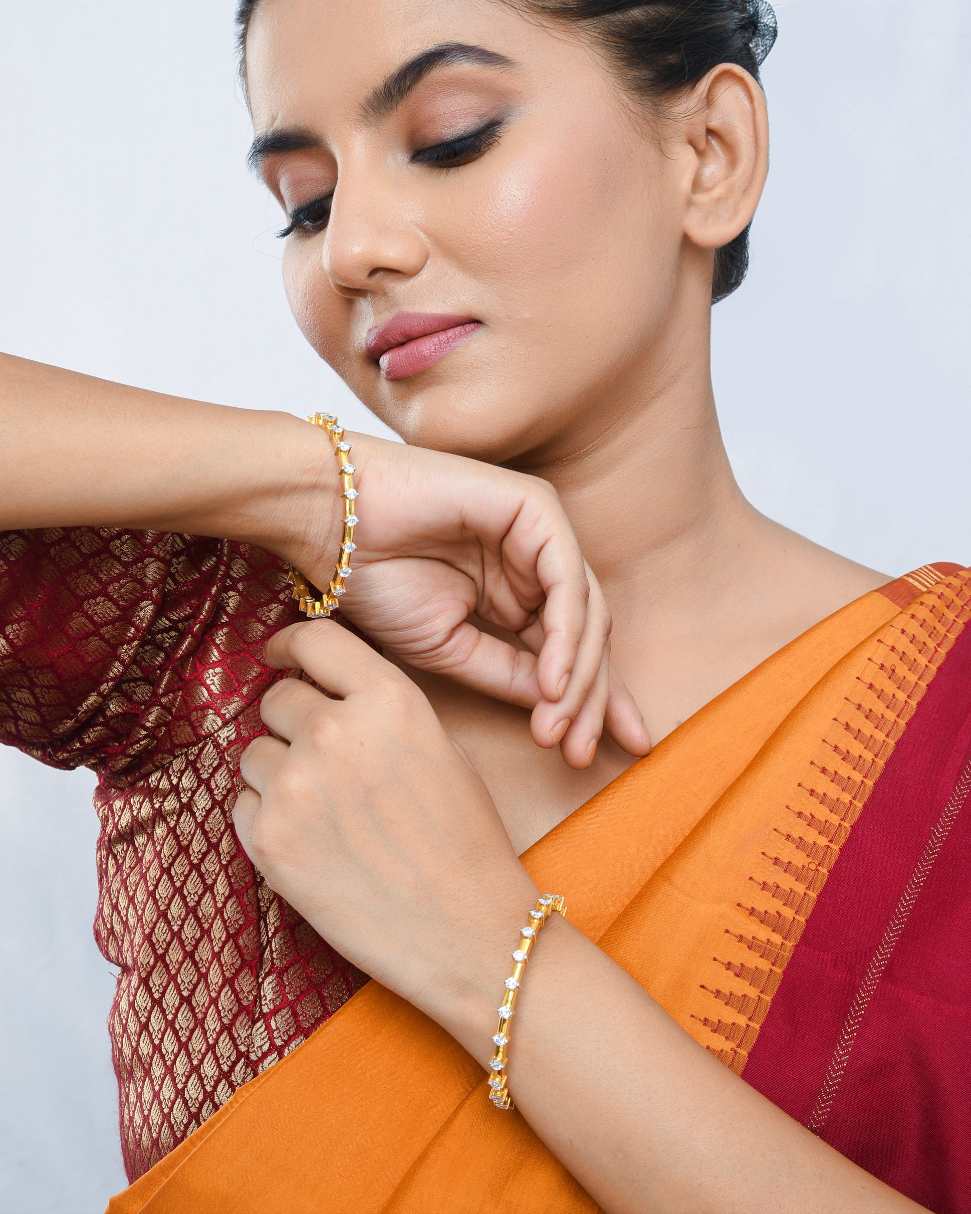 Zircon studded single bangle - Yuvaminie