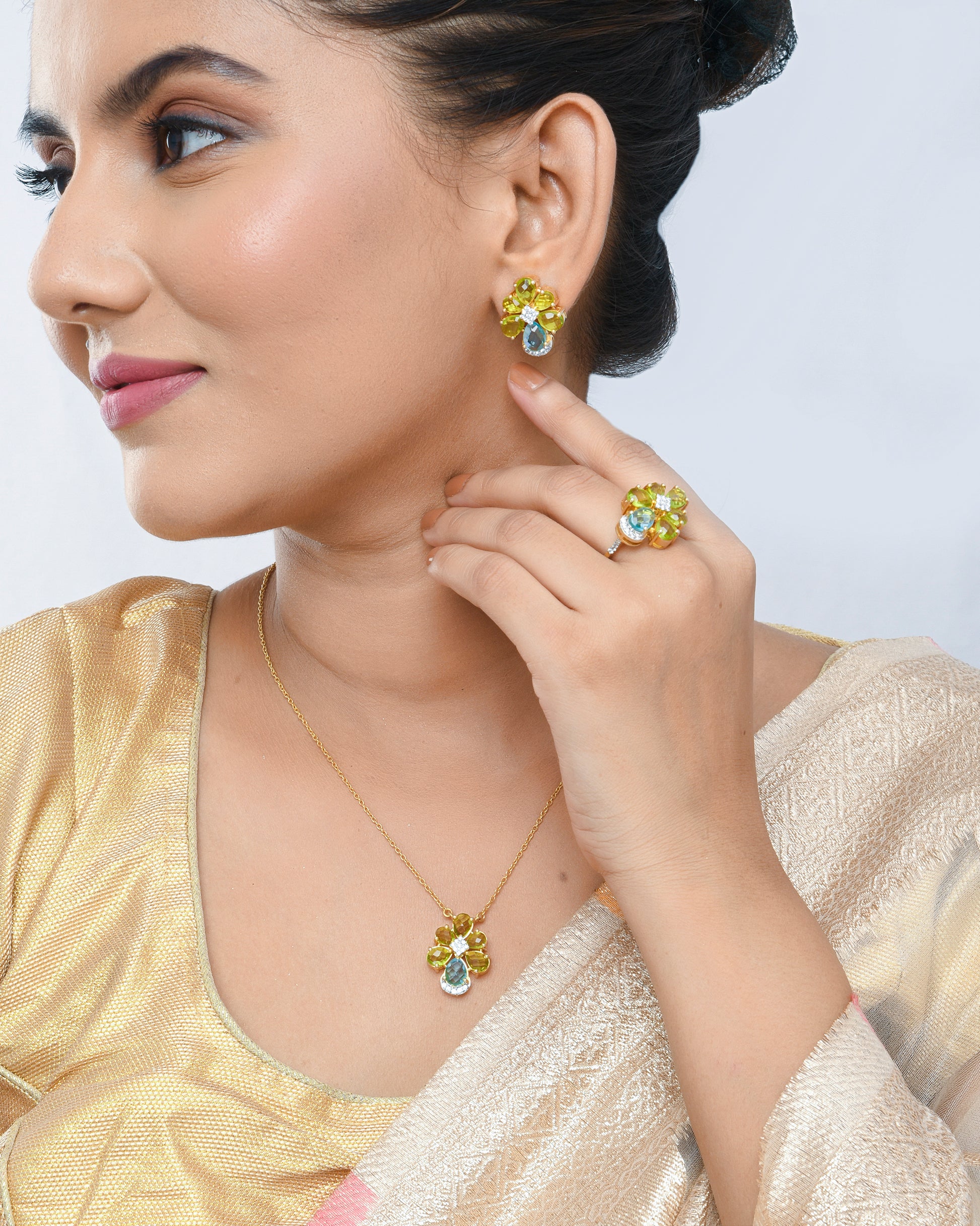 Peridot stone and light blue turquoise stone pendant set - Yuvaminie