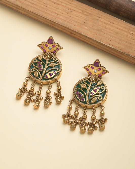 Antique Engraved earrings with big emerald center piece - Yuvaminie