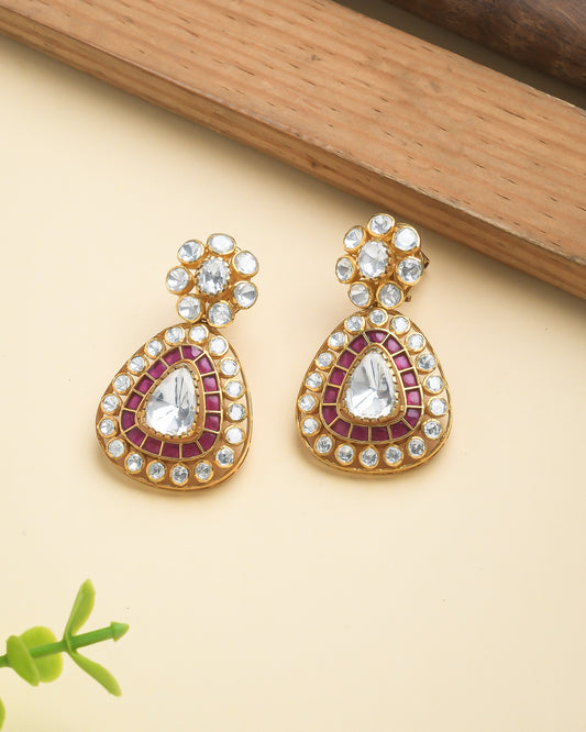 Teardrop earrings with polki stones - Yuvaminie