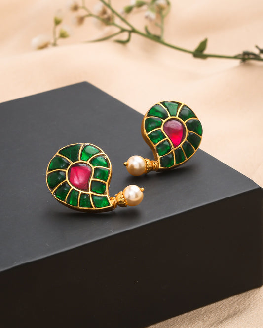 Kashi paan petals studs - Yuvaminie